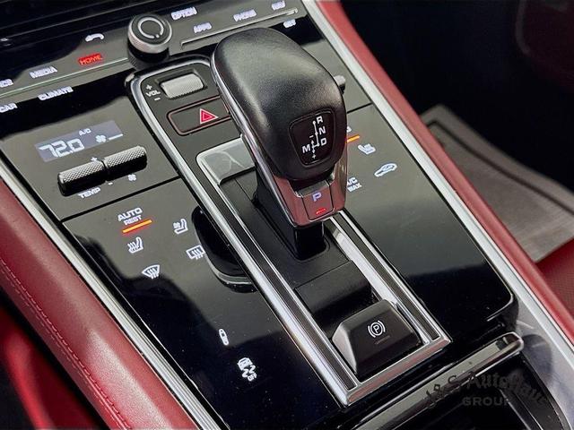 Photo of 2020 Black Porsche Panamera