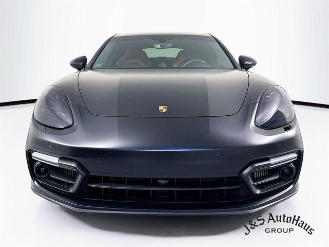 Photo of 2020 Black Porsche Panamera