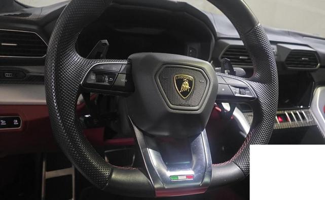 Photo of 2020 Gray Lamborghini Urus