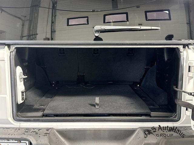 Photo of 2020 Bright White Clearcoat Jeep Wrangler Unlimited