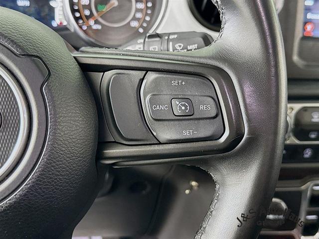 Photo of 2020 Bright White Clearcoat Jeep Wrangler Unlimited