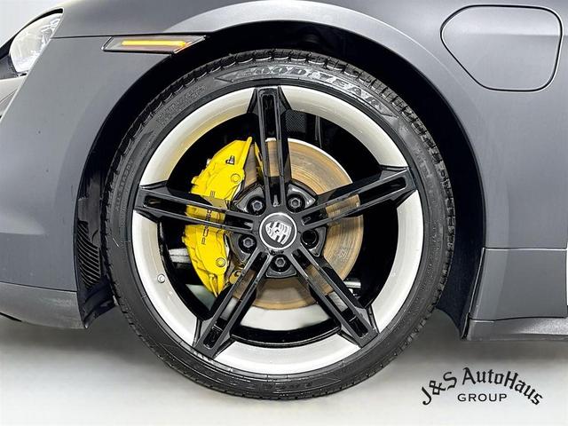 Photo of 2021 White Porsche Taycan