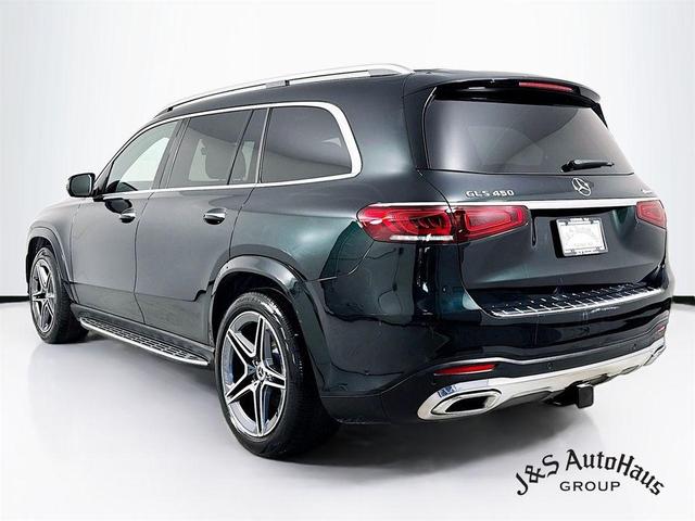 Photo of 2022 Emerald Green Mercedes-Benz GLS 450