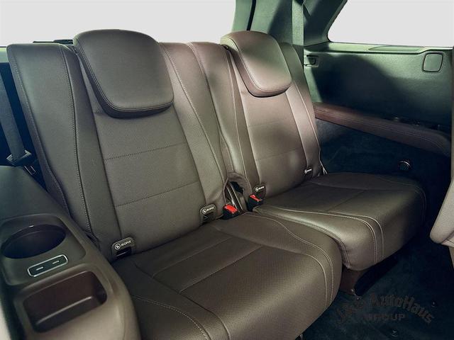 Photo of 2022 Emerald Green Mercedes-Benz GLS 450