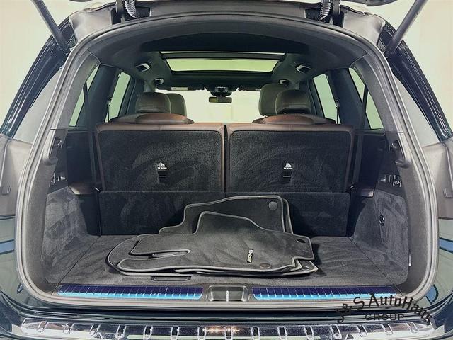 Photo of 2022 Emerald Green Mercedes-Benz GLS 450