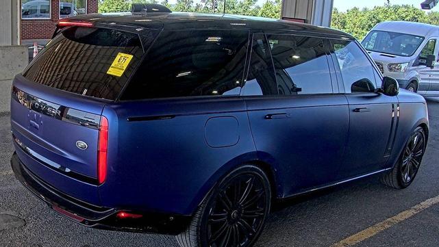 Photo of 2023 Fuji White Land Rover Range Rover