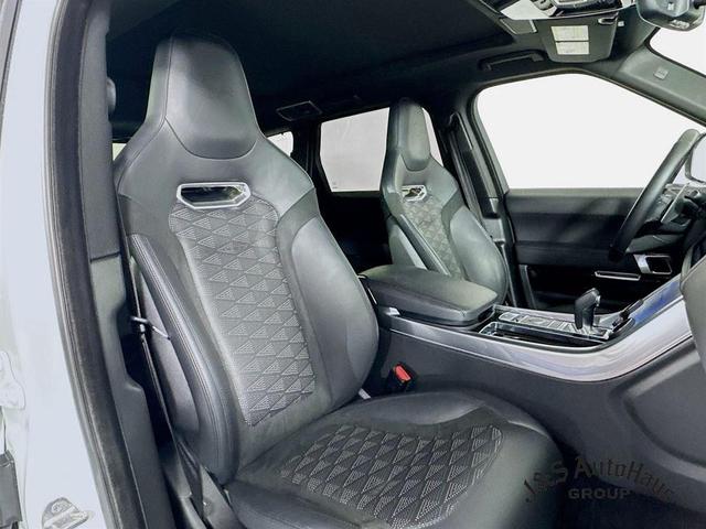 Photo of 2022 Fuji White Land Rover Range Rover Sport