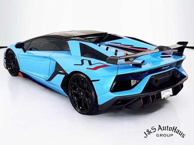 Photo of 2021 Blu Cepheus Metallic Lamborghini Aventador SVJ