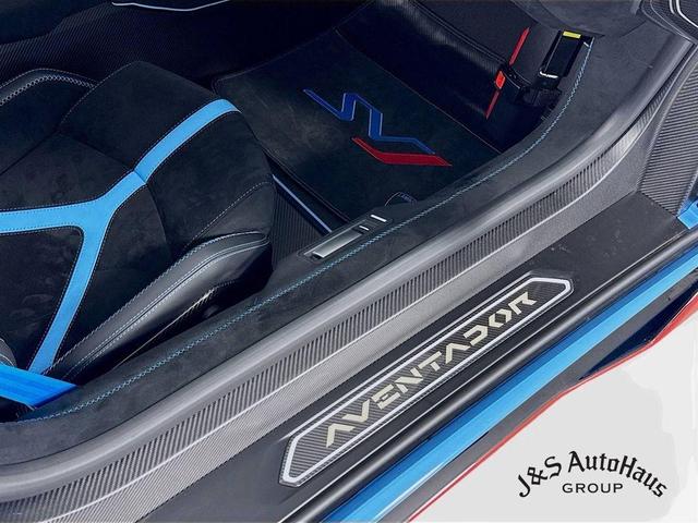 Photo of 2021 Blu Cepheus Metallic Lamborghini Aventador SVJ