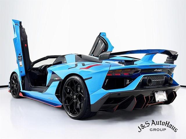 Photo of 2021 Blu Cepheus Metallic Lamborghini Aventador SVJ