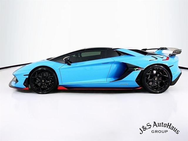 Photo of 2021 Blu Cepheus Metallic Lamborghini Aventador SVJ