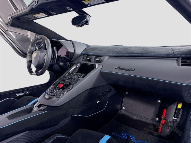 Photo of 2021 Blu Cepheus Metallic Lamborghini Aventador SVJ