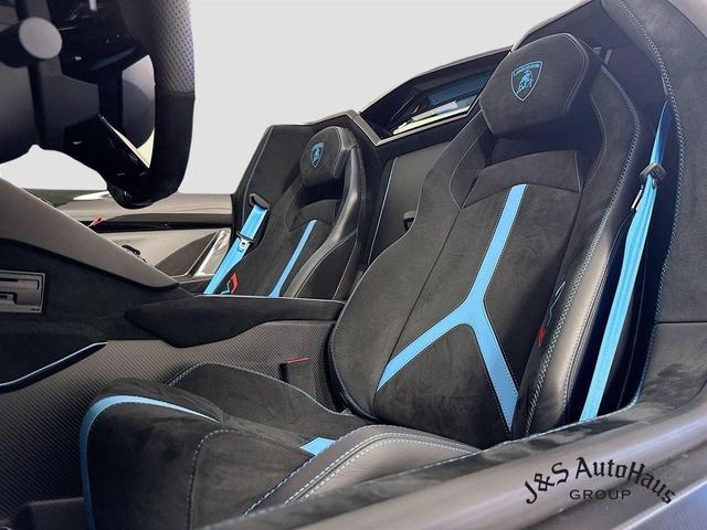 Photo of 2021 Blu Cepheus Metallic Lamborghini Aventador SVJ
