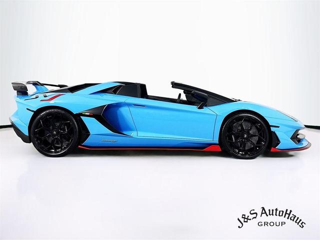 Photo of 2021 Blu Cepheus Metallic Lamborghini Aventador SVJ