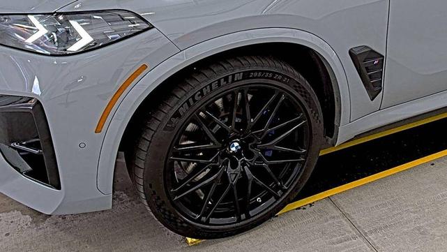 Photo of 2024 Brooklyn Gray Metallic BMW X5 M