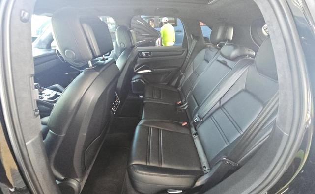 Photo of 2020 Black Porsche Cayenne