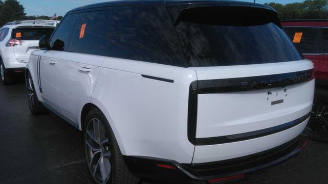 Photo of 2024 Fuji White Land Rover Range Rover