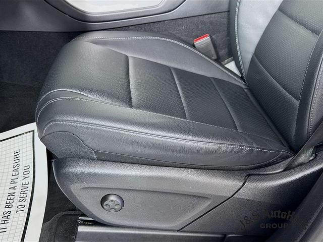 Photo of 2022 Silver Mercedes-Benz GLE 350