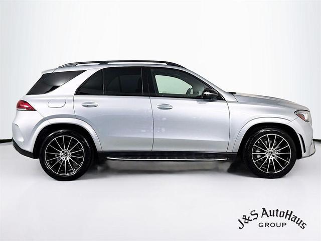 Photo of 2022 Silver Mercedes-Benz GLE 350