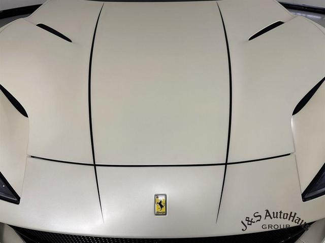 Photo of 2023 White Ferrari 812 GTS