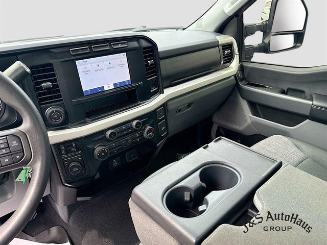 Photo of 2023 Gray Metallic Ford F-350
