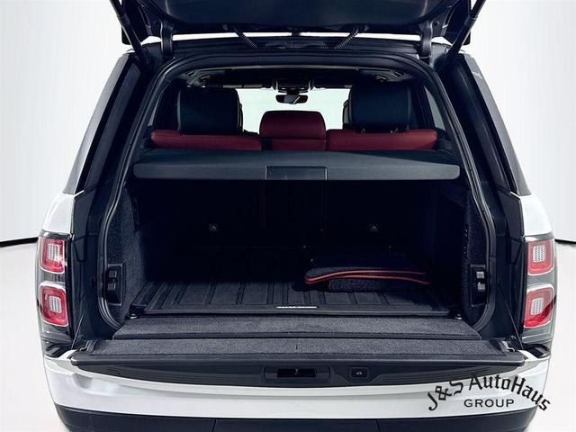 Photo of 2021 Fuji White Land Rover Range Rover