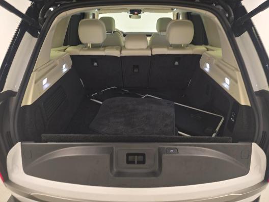 Photo of 2024 Ostuni Pearl White Land Rover Range Rover
