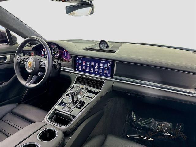 Photo of 2022 Black Porsche Panamera