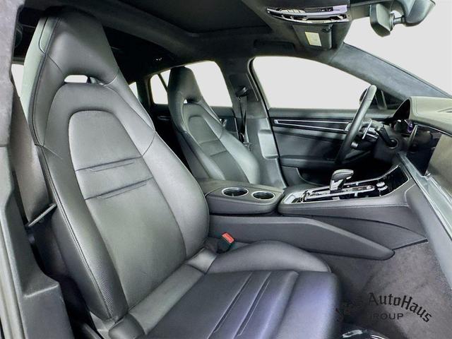 Photo of 2022 Black Porsche Panamera