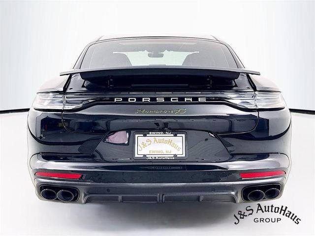 Photo of 2022 Black Porsche Panamera