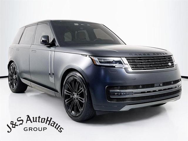 Photo of 2024 Santorini Black Land Rover Range Rover
