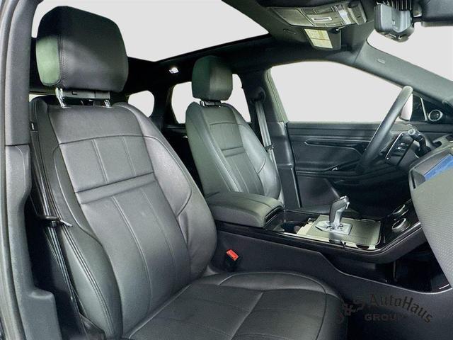 Photo of 2022 Santorini Black Land Rover Range Rover Evoque