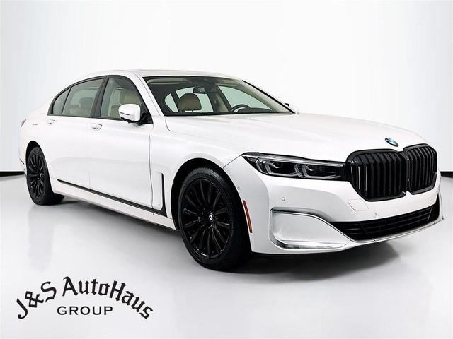 2022 BMW 740