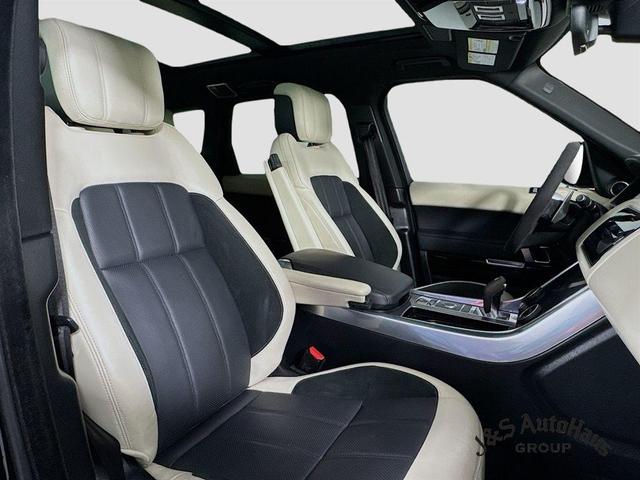 Photo of 2020 Santorini Black Land Rover Range Rover Sport