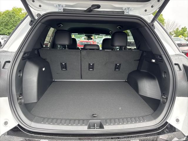 Photo of 2026 Summit White GMC Terrain