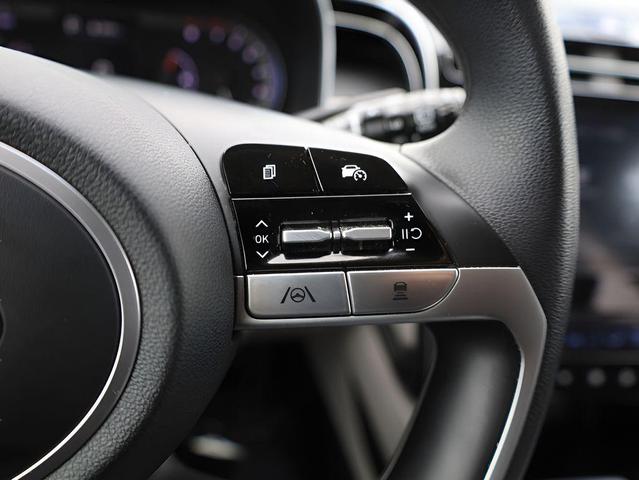 Photo of 2024 White Pearl Hyundai TUCSON