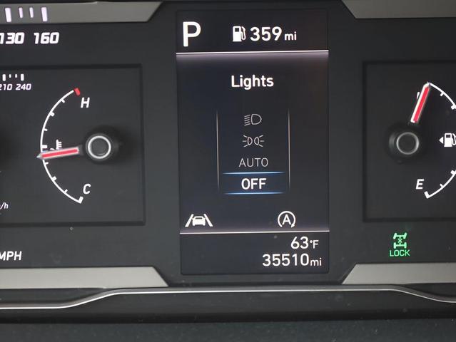 Photo of 2024 White Pearl Hyundai TUCSON