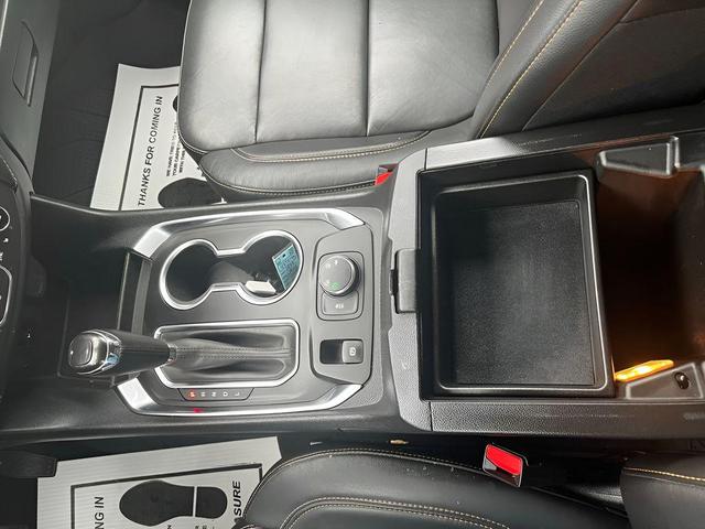 Photo of 2019 Mosaic Black Metallic Chevrolet Traverse