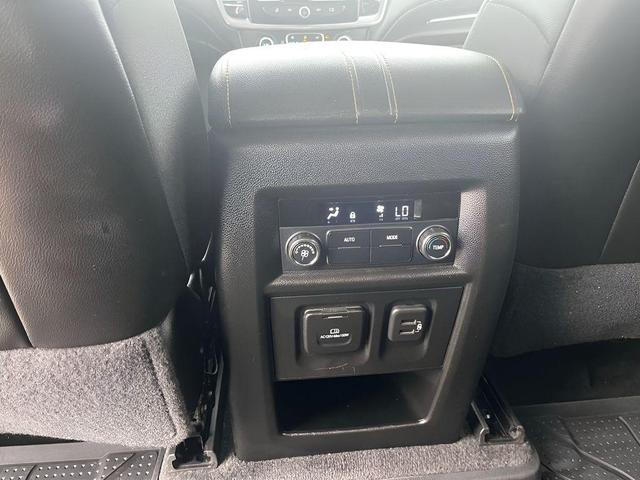 Photo of 2019 Mosaic Black Metallic Chevrolet Traverse