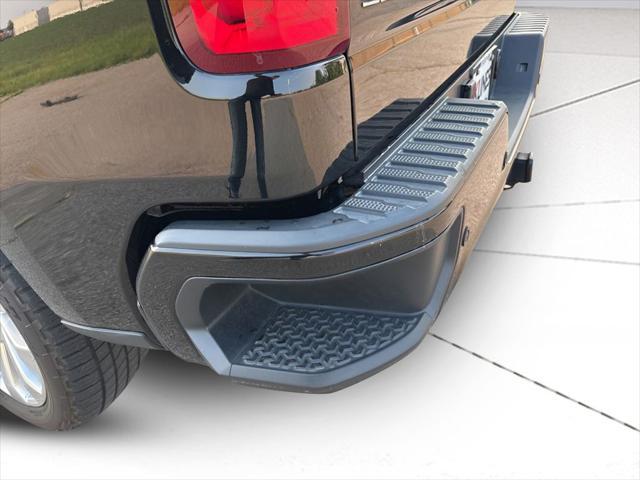 Photo of 2020 Black Chevrolet Silverado 1500
