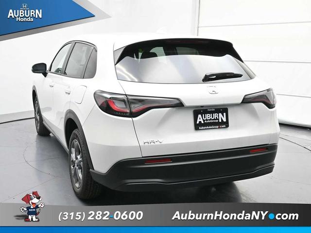 Photo of 2026 Platinum White Pearl Honda HR-V