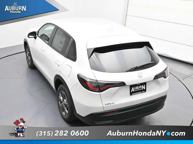 Photo of 2026 Platinum White Pearl Honda HR-V