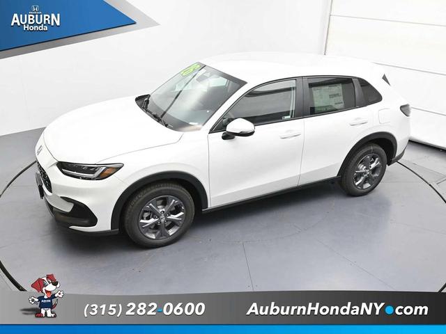 Photo of 2026 Platinum White Pearl Honda HR-V