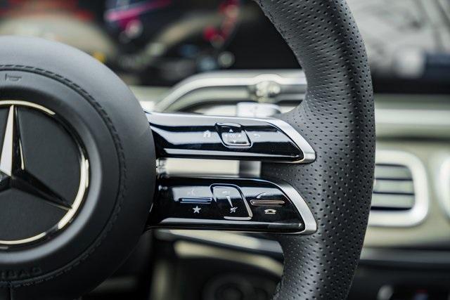 Photo of 2025 Obsidian Black Mercedes-Benz GLS 450