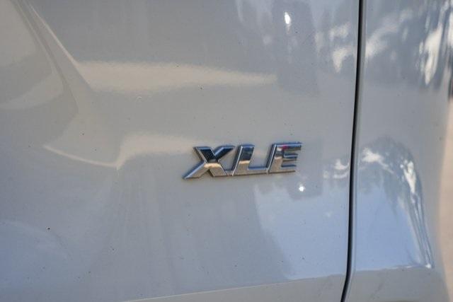 Photo of 2021 Blizzard Pearl Toyota RAV4