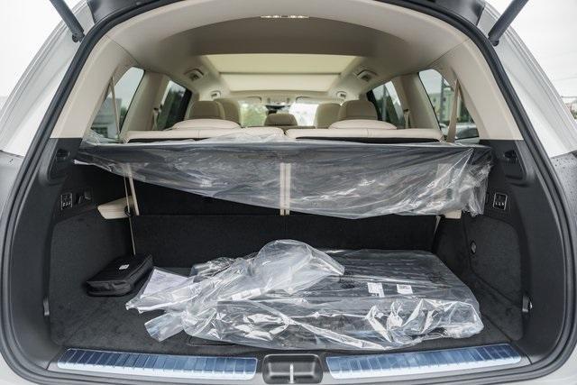 Photo of 2026 Polar White Mercedes-Benz GLS 450