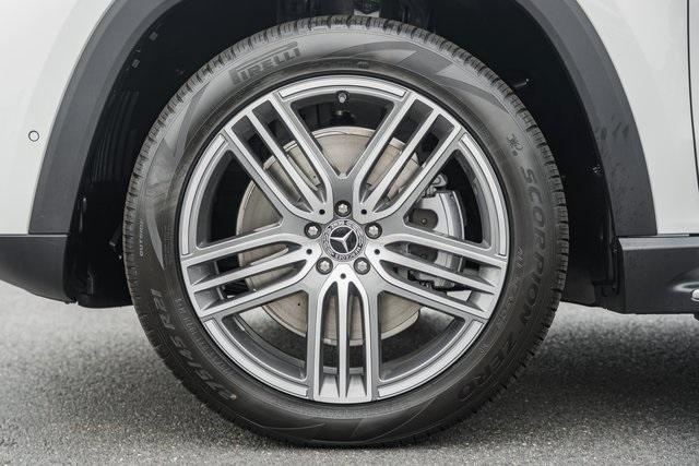 Photo of 2026 Polar White Mercedes-Benz GLS 450