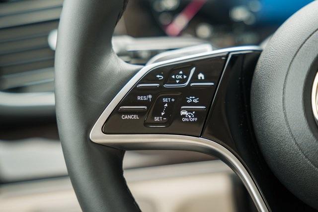Photo of 2026 Polar White Mercedes-Benz GLS 450