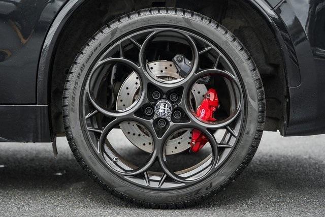 Photo of 2023 Vulcano Black Metallic Alfa Romeo Stelvio