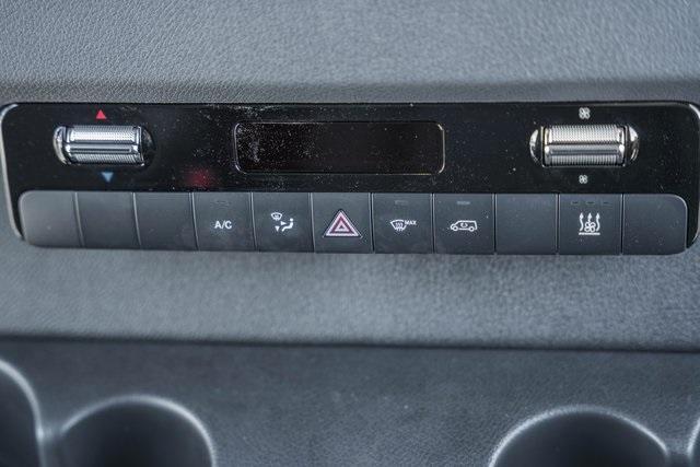 Photo of 2024 Arctic White Mercedes-Benz eSprinter 2500